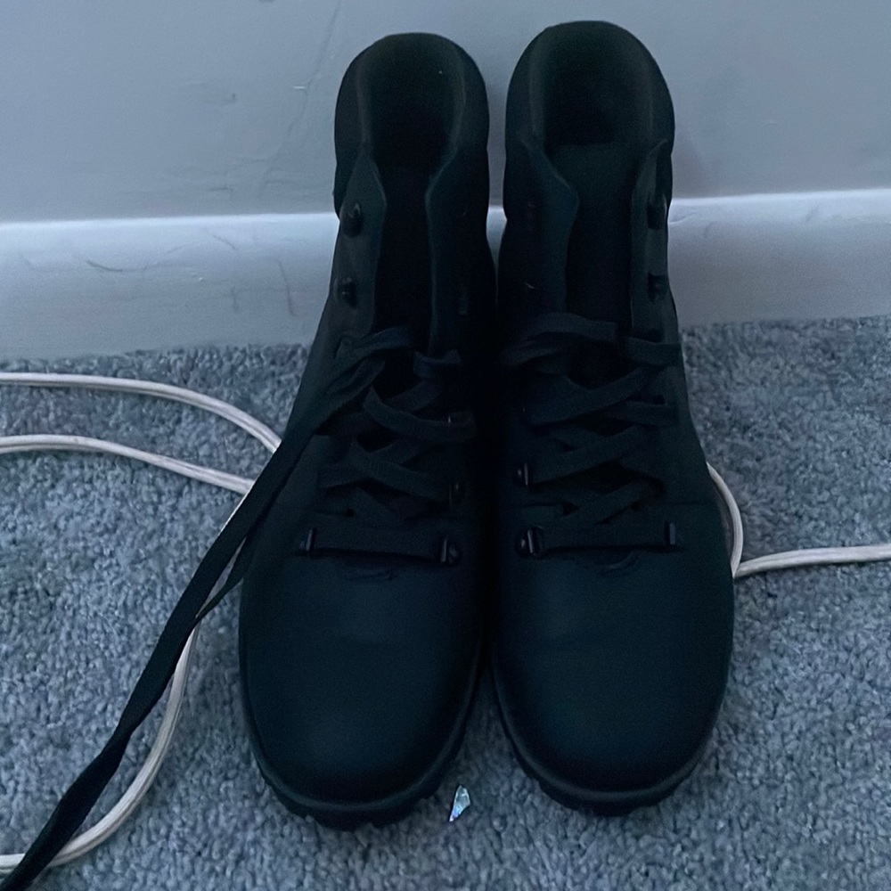 Size 9 Black timberlands